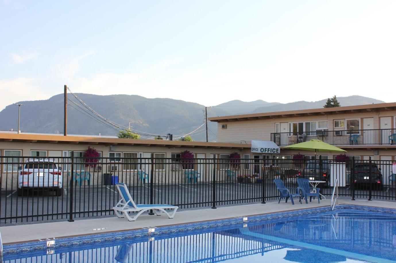 Flamingo Motel Penticton Exterior photo