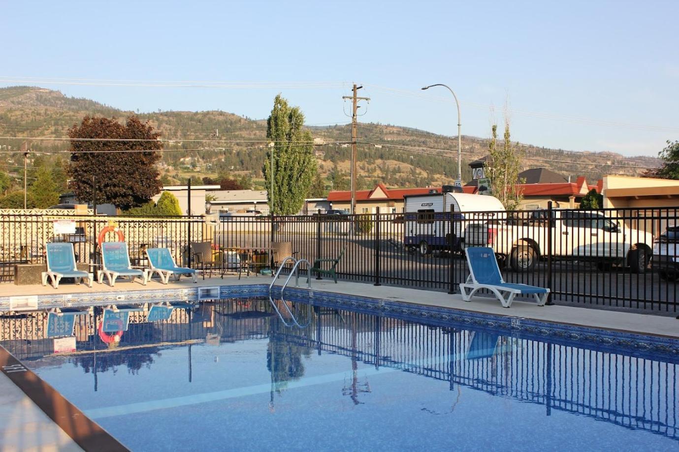 Flamingo Motel Penticton Exterior photo